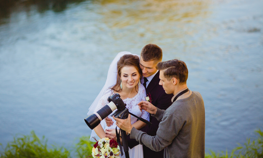 Candid Vs. Posed Wedding Photography: Finding the Perfect Match for Your Special Day
